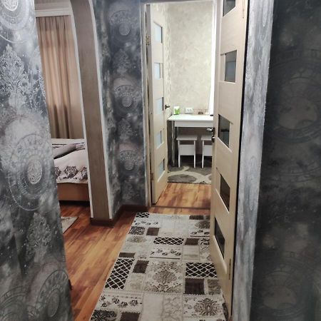 Комфортная Квартира Для 2Х Персон Apartment Бишкек Екстериор снимка