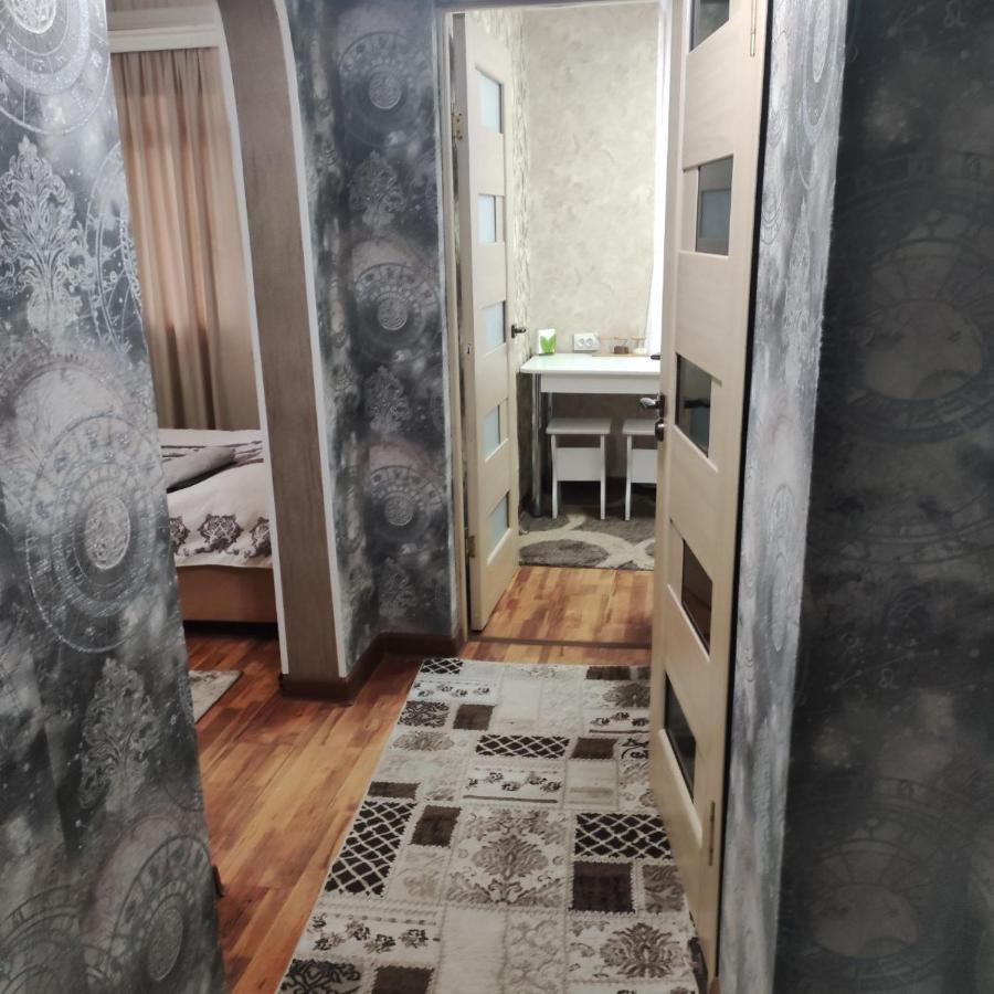 Комфортная Квартира Для 2Х Персон Apartment Бишкек Екстериор снимка