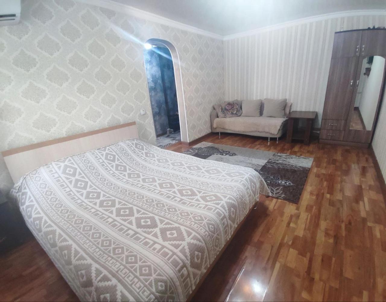 Комфортная Квартира Для 2Х Персон Apartment Бишкек Екстериор снимка